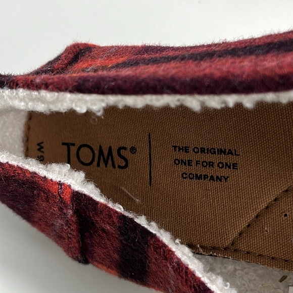TOMS  Belmont black/red plaid with faux shearling slip on Shoes Women’s 9 NWT - Picture 5 of 7
